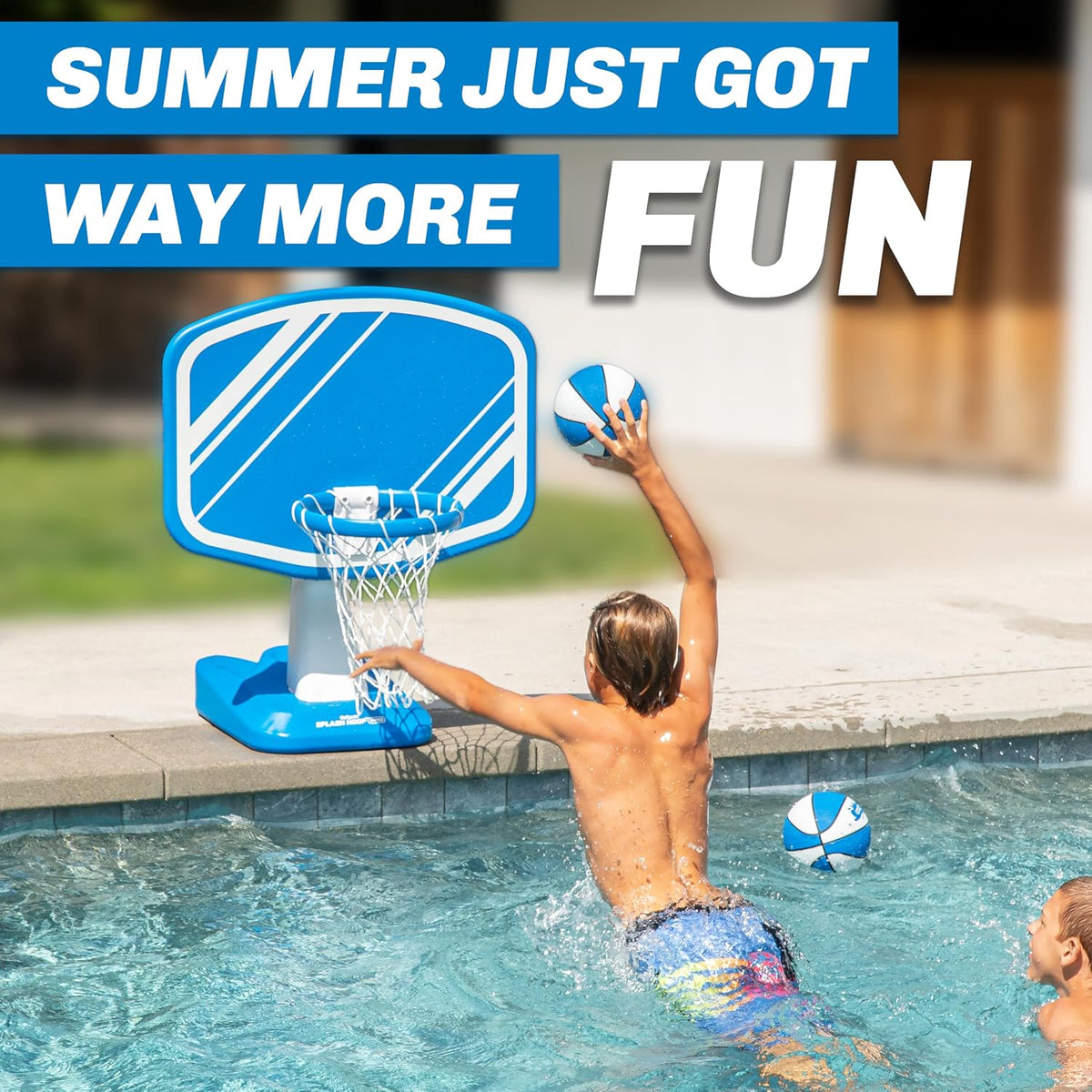 GoSports Splash Hoop PRO - Elige tu color - Juego de baloncesto para piscina; incluye una canasta de baloncesto para agua para colocar junto a la piscina, 2 balones y una bomba