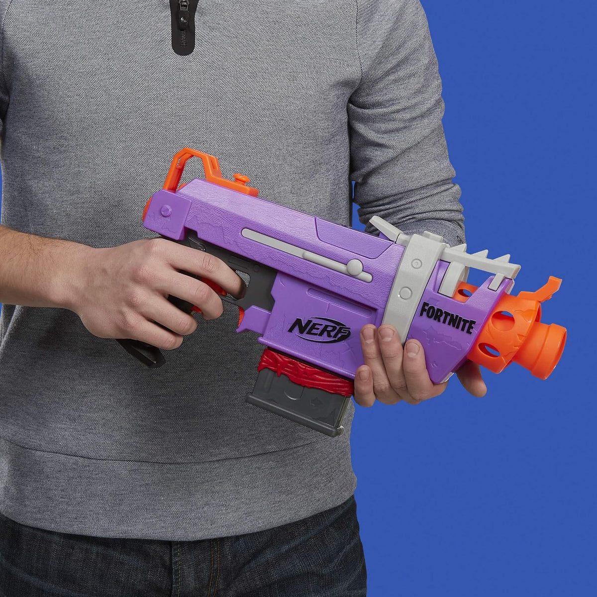 Nerf Fortnite SMG-E Blaster - Lanzamiento de dardos motorizado - Cargador de 6 dardos, 6 dardos Elite oficiales - para jóvenes, adolescentes y adultos