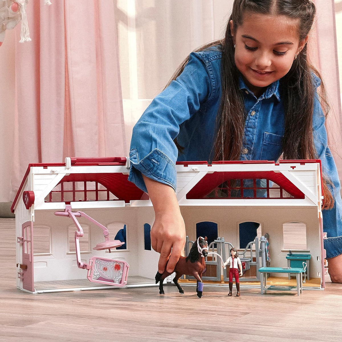 Schleich Horse Club - Juego de 64 piezas de Happy Horse Hospital - Niños 5+