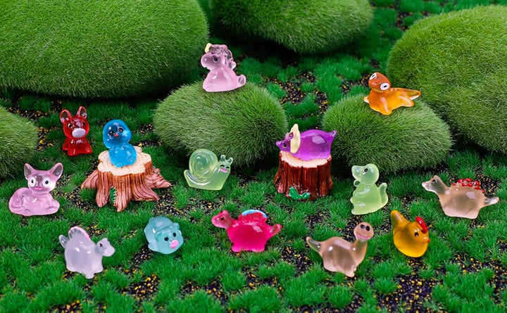Paquete de 240 mini animales de resina que brillan en la