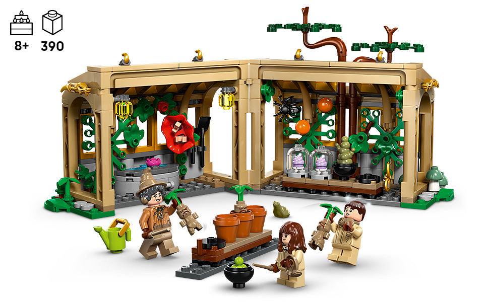LEGO Harry Potter Hogwarts Castle Herbology Class -