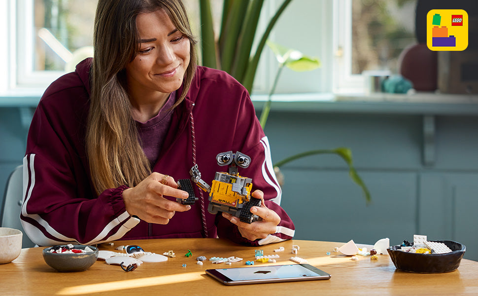 LEGO Disney Pixar Wall-E EVE - Juego de construcción