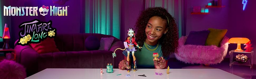 Monster High Jinafire muñeca larga Dragón con perro